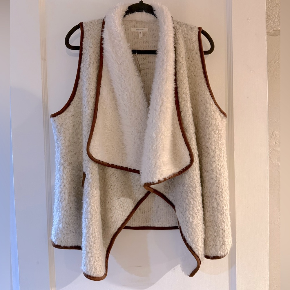 Maurice’s Sherpa Drape Vest Size L/Xl
